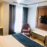 Rekhi\'S B&B