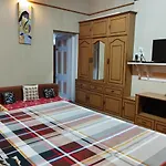 Harris Lodge Stays