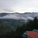 Deluxe Homestay Apartments With Kitchen In Shimla