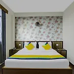 Hotel Mahamaya Residency