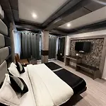Hotel Victory