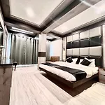Hotel Victory