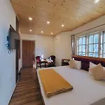 Maywood Hotel