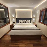 Himcasa - A Unit Of Hotel Vikrant
