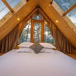 Bluebird Cottages By Black Pearl I Kufri