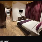 The Hill Crest Inn