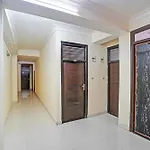 Super Collection O Mall Road Shimla Formerly Radhey Shyam