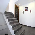 Oyo 9894 Home Valley View 2Bhk Bharari