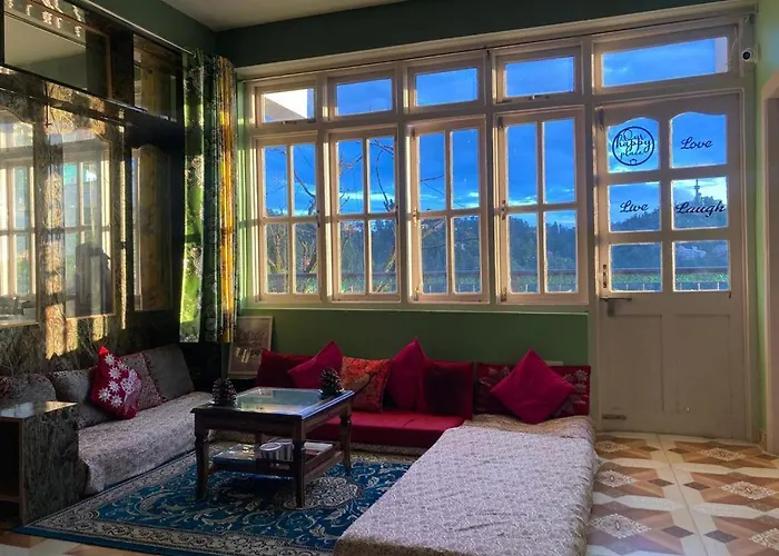 Zu-Zu Hostels