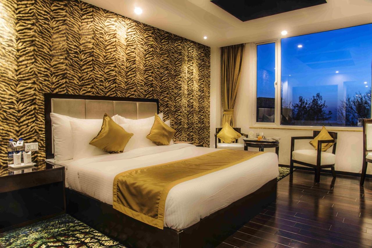 Regenta Mars Valley View Shoghi Hotel Shimla