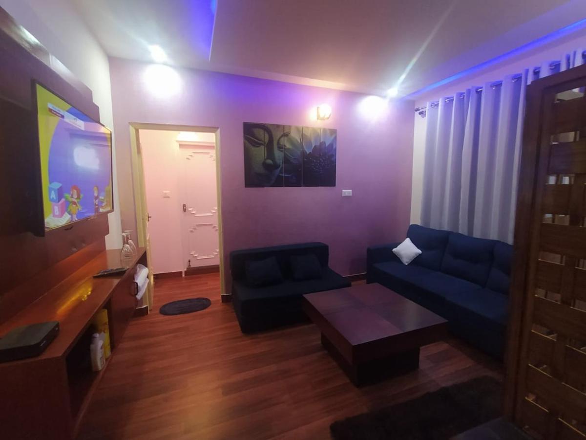 Apartment Deluxe Homestay With Kitchen In Shimla