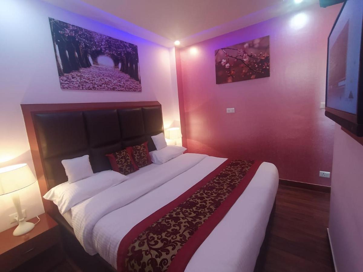 Deluxe Homestay With Kitchen In