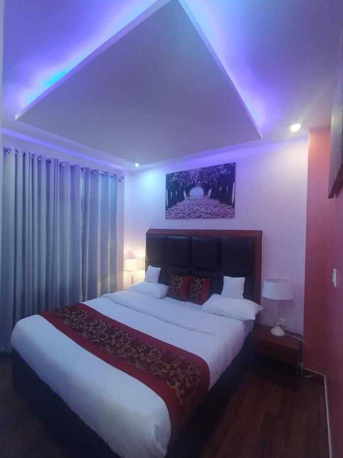 Deluxe Homestay With Kitchen In
