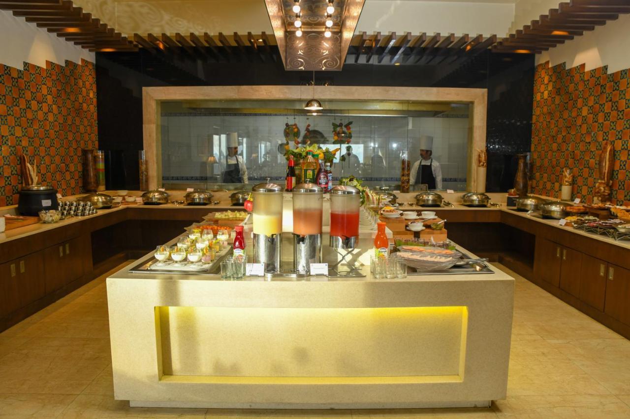 Royal Tulip Luxury Hotel, Kufri, Hotel