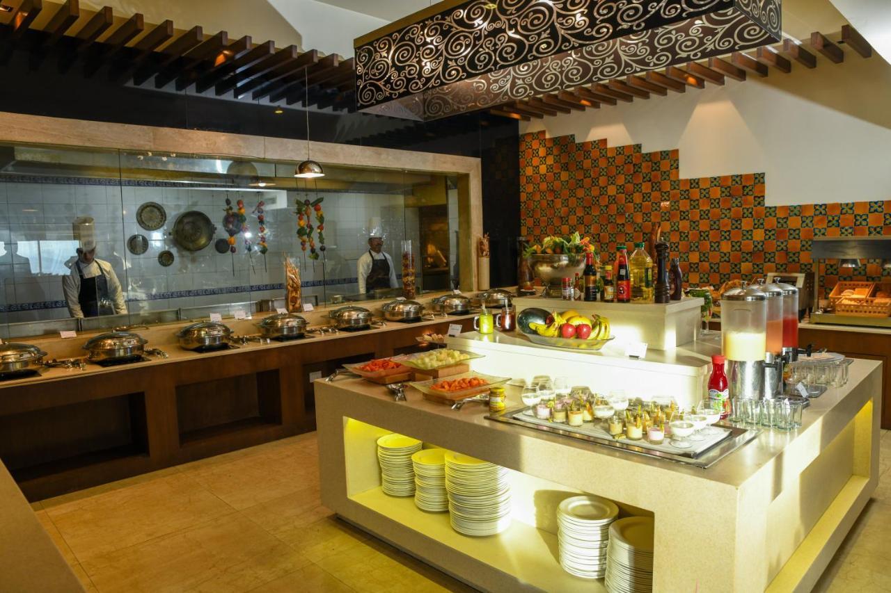 Royal Tulip Luxury Hotel, Kufri,