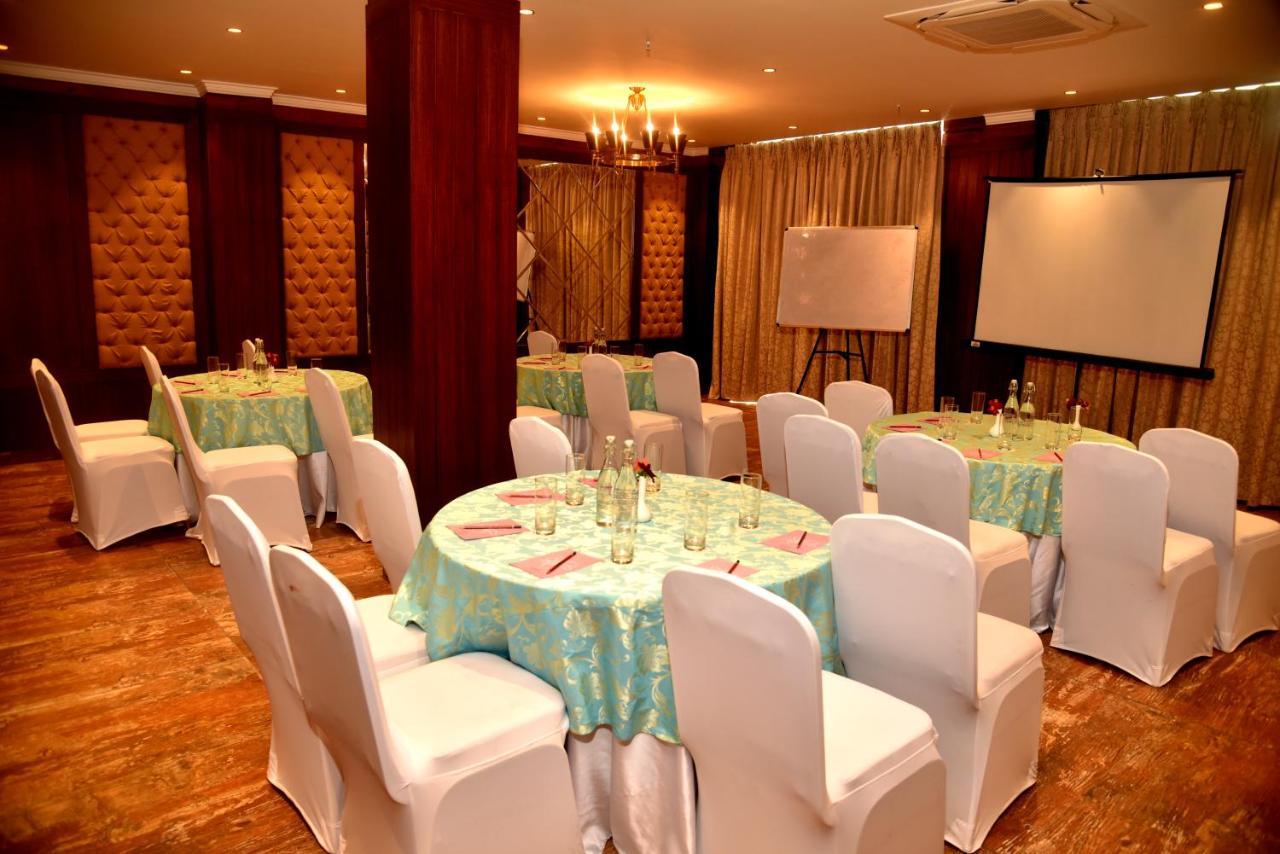 The Orchid Hotel 5*