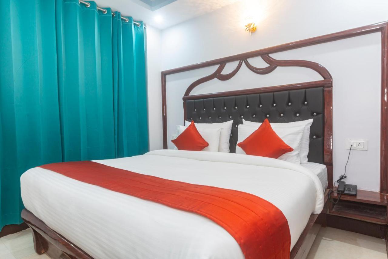 Golden Oak Bed & Breakfast *