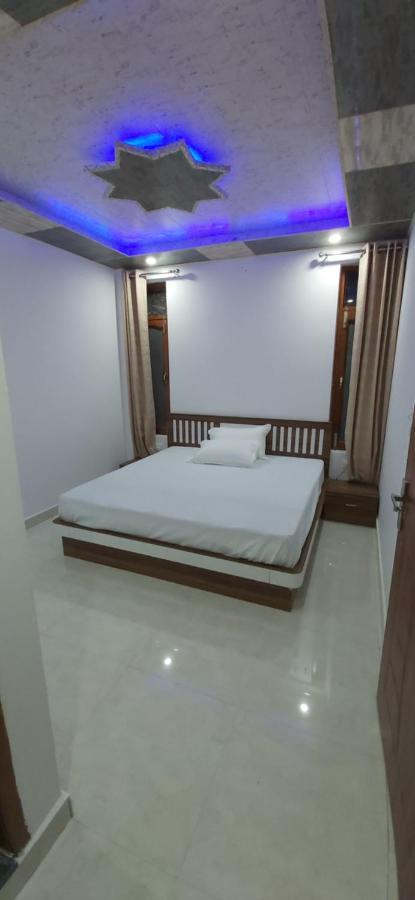 Solitude Inn Bnb * Shimla