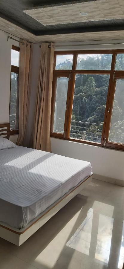 Solitude Inn Bnb Bed & Breakfast