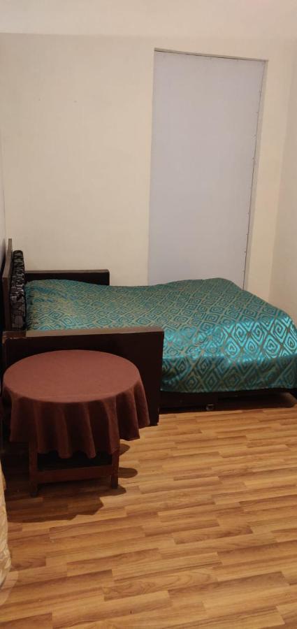 Away From , Perfect Family Set ! Apartment *