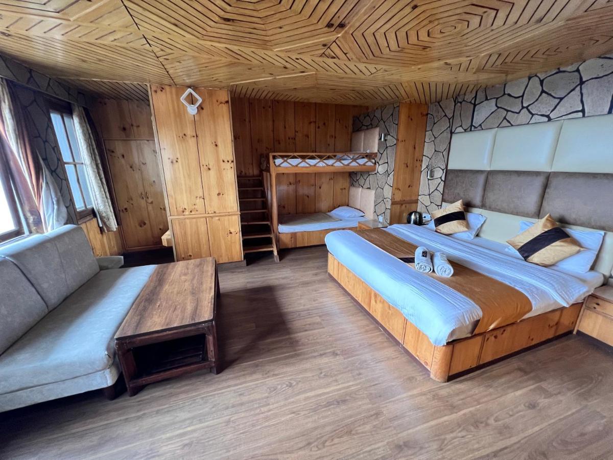 Hotel Victory 4*