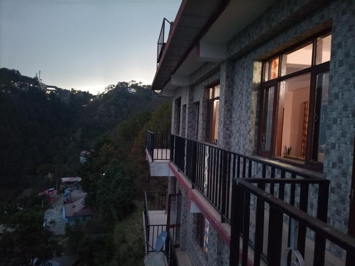 Thakur Homes Homestay *