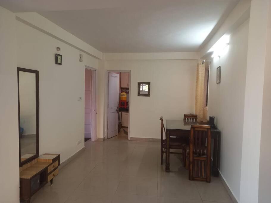 Valleyview Open Balcony Near Ridge Mall *