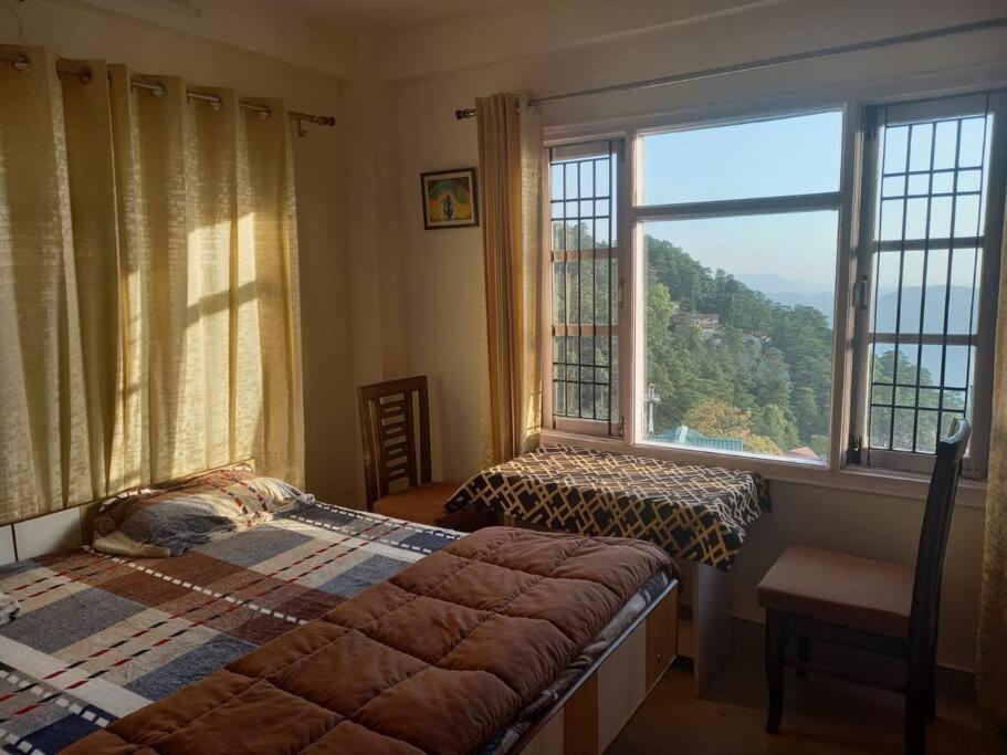Valleyview Open Balcony Near Ridge Mall Apartment *