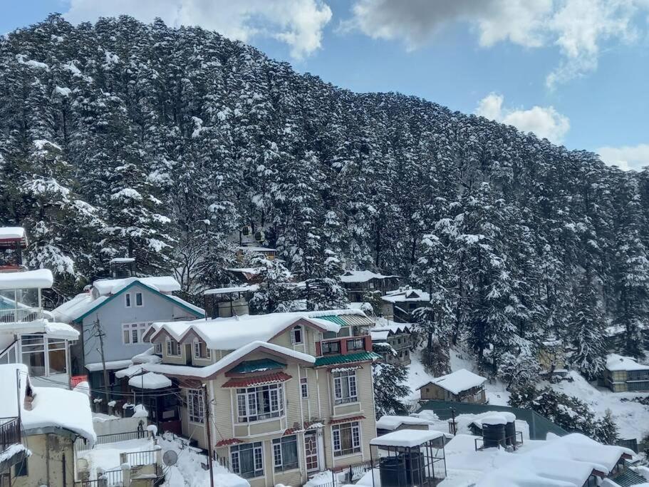 Valleyview Open Balcony Near Ridge Mall *