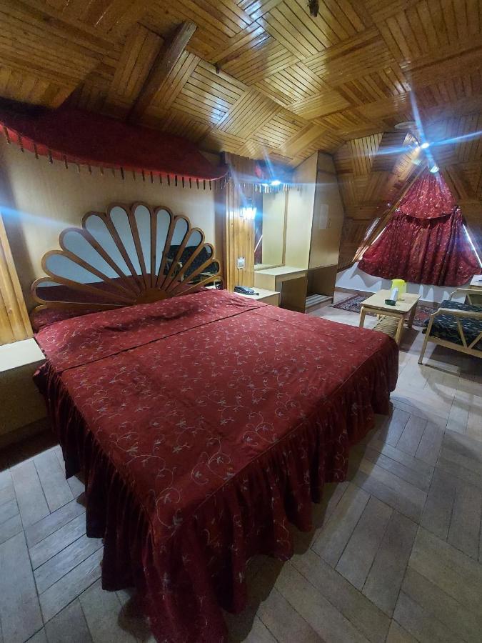Brightland 3*