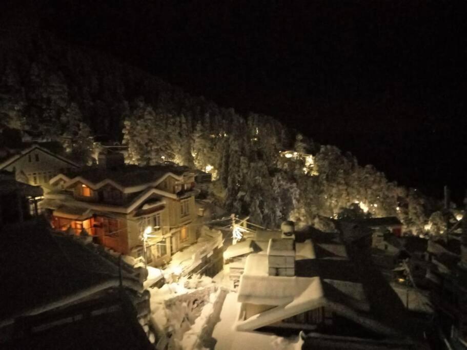 Valleyview Open Balcony Near Ridge Mall Apartment