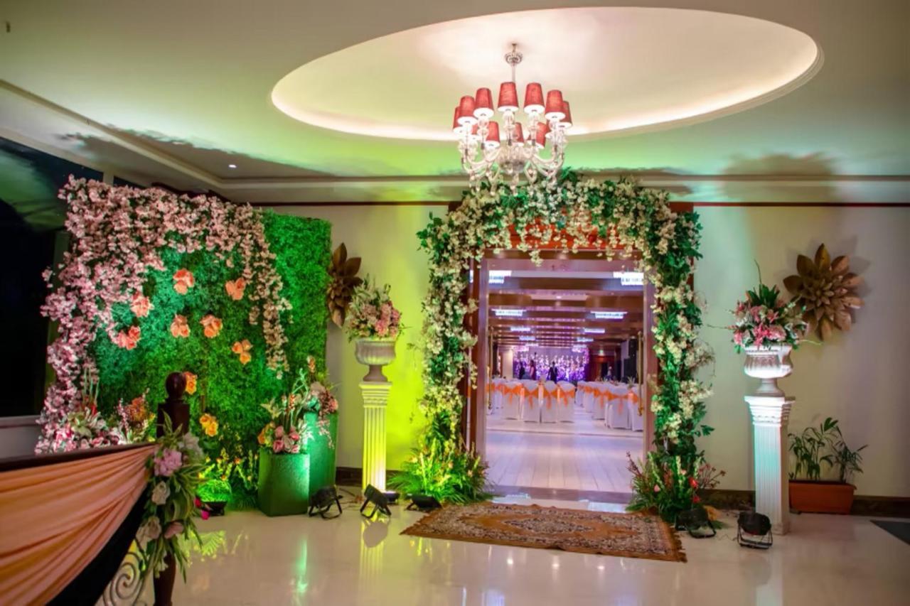 Hotel The Orchid 5*