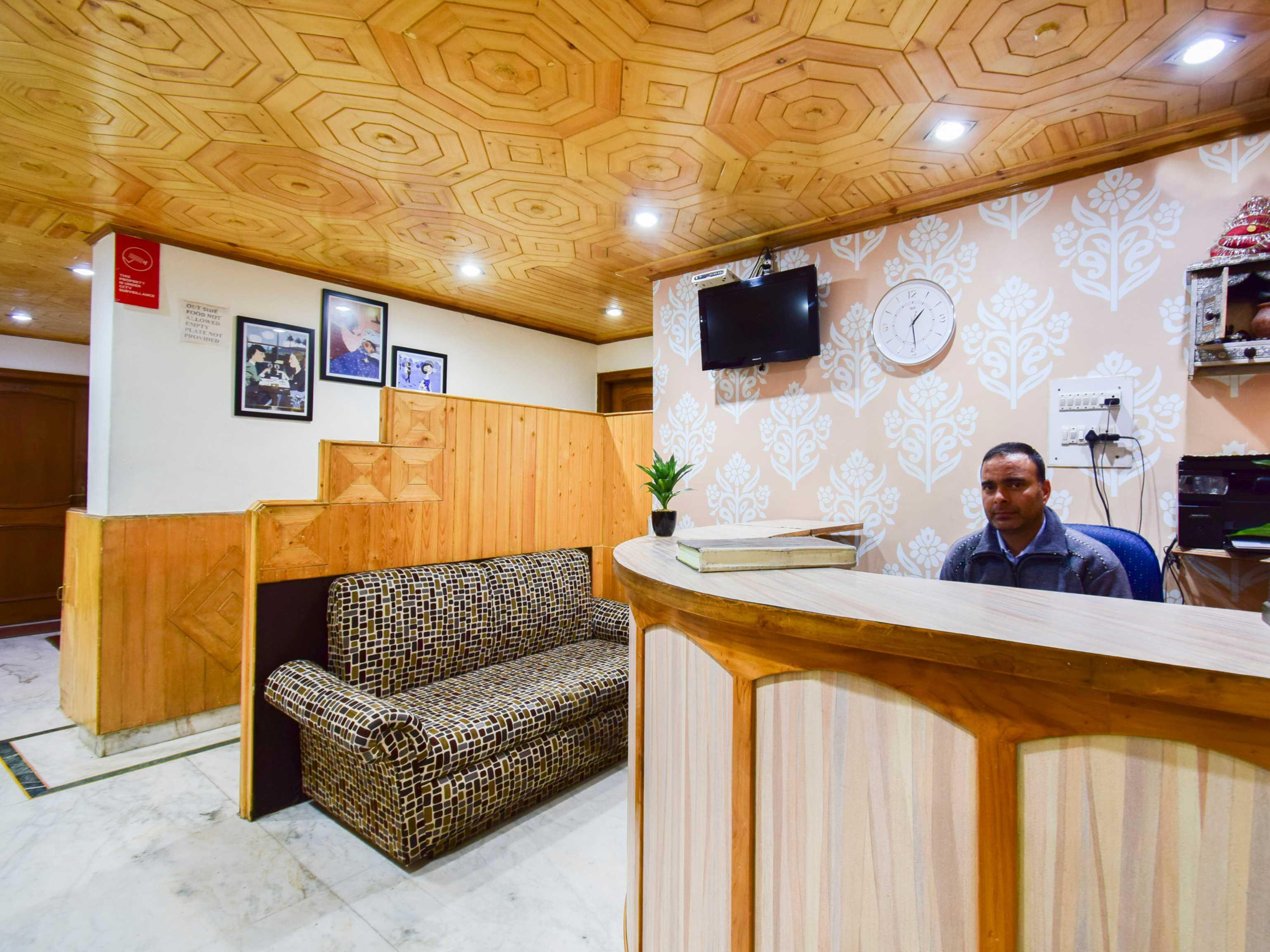 Super Collection O Mall Road Formerly Shubham Hotel 3*