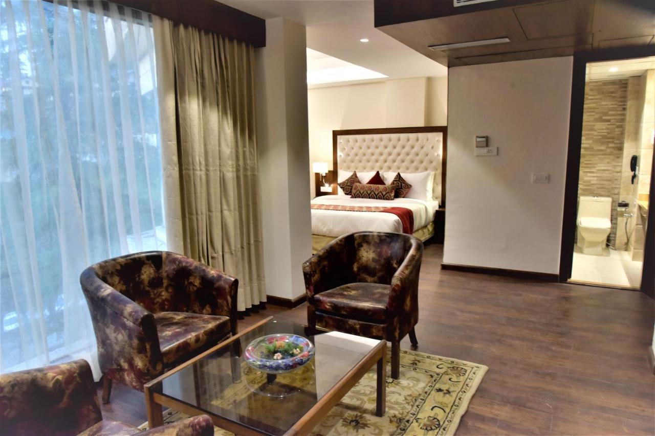 Royale Retreat - Luxury In Hotel