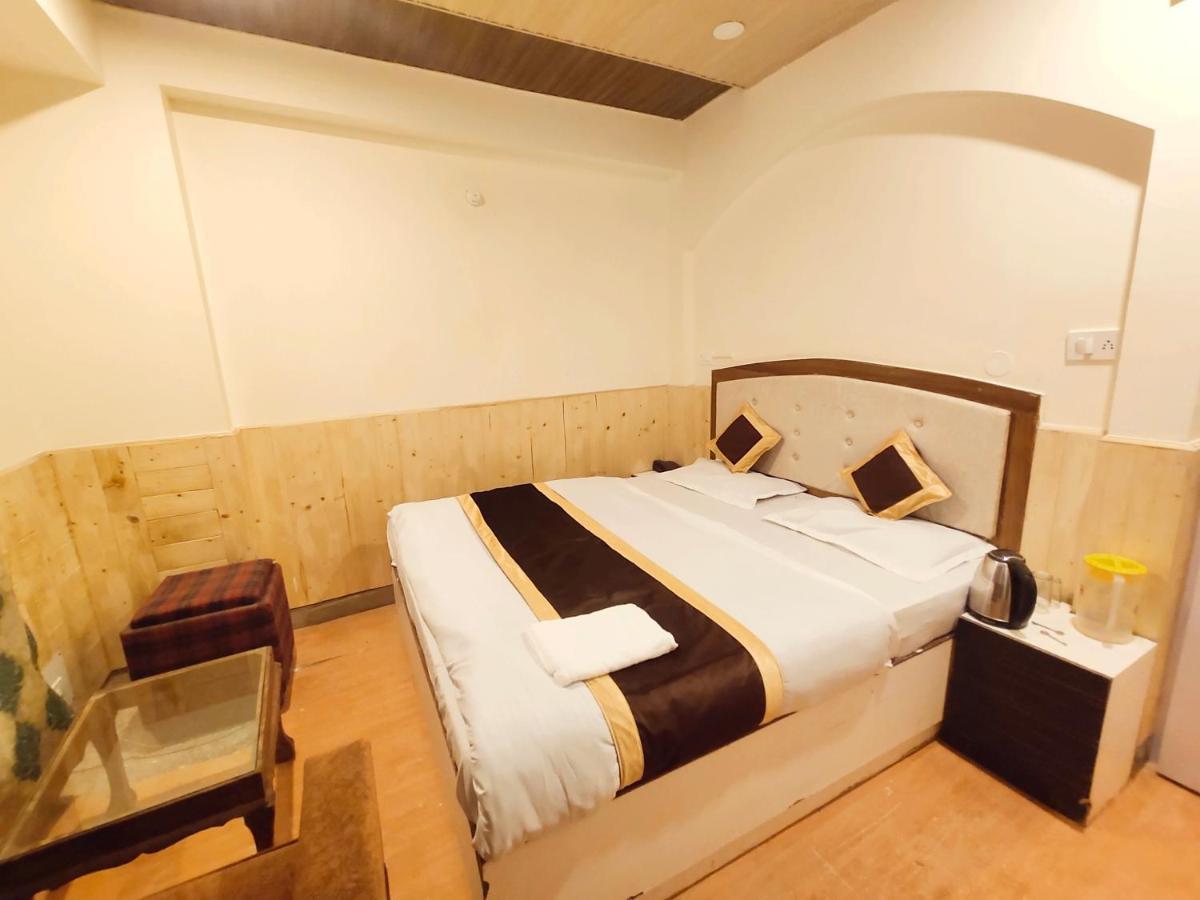 Shorya Regency Hotel 2*