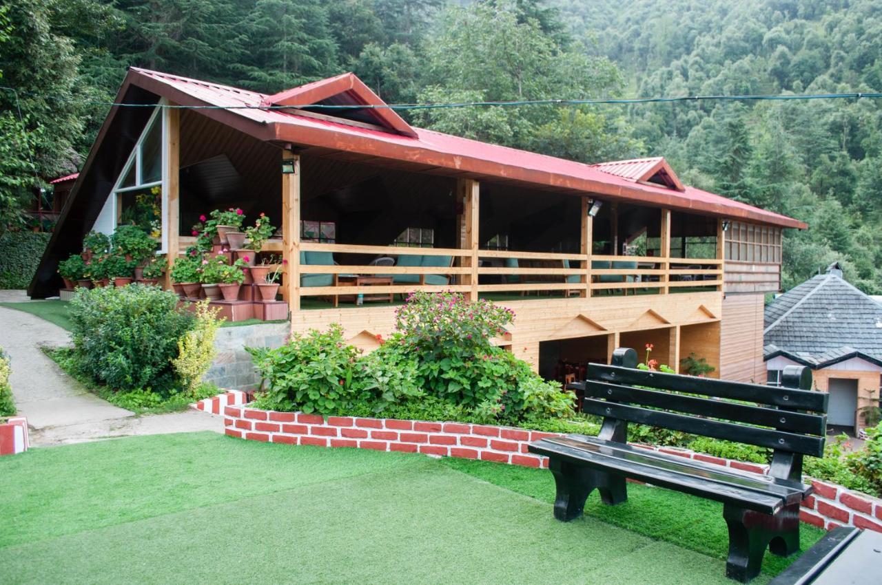 Oakwood Hamlet 3*