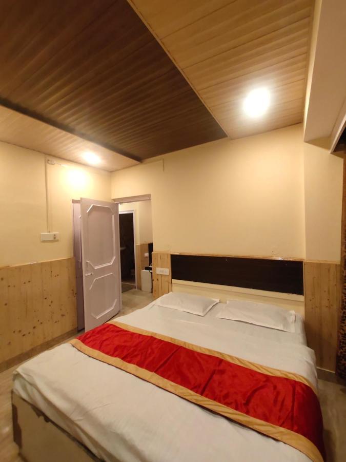 Shorya Regency Hotel