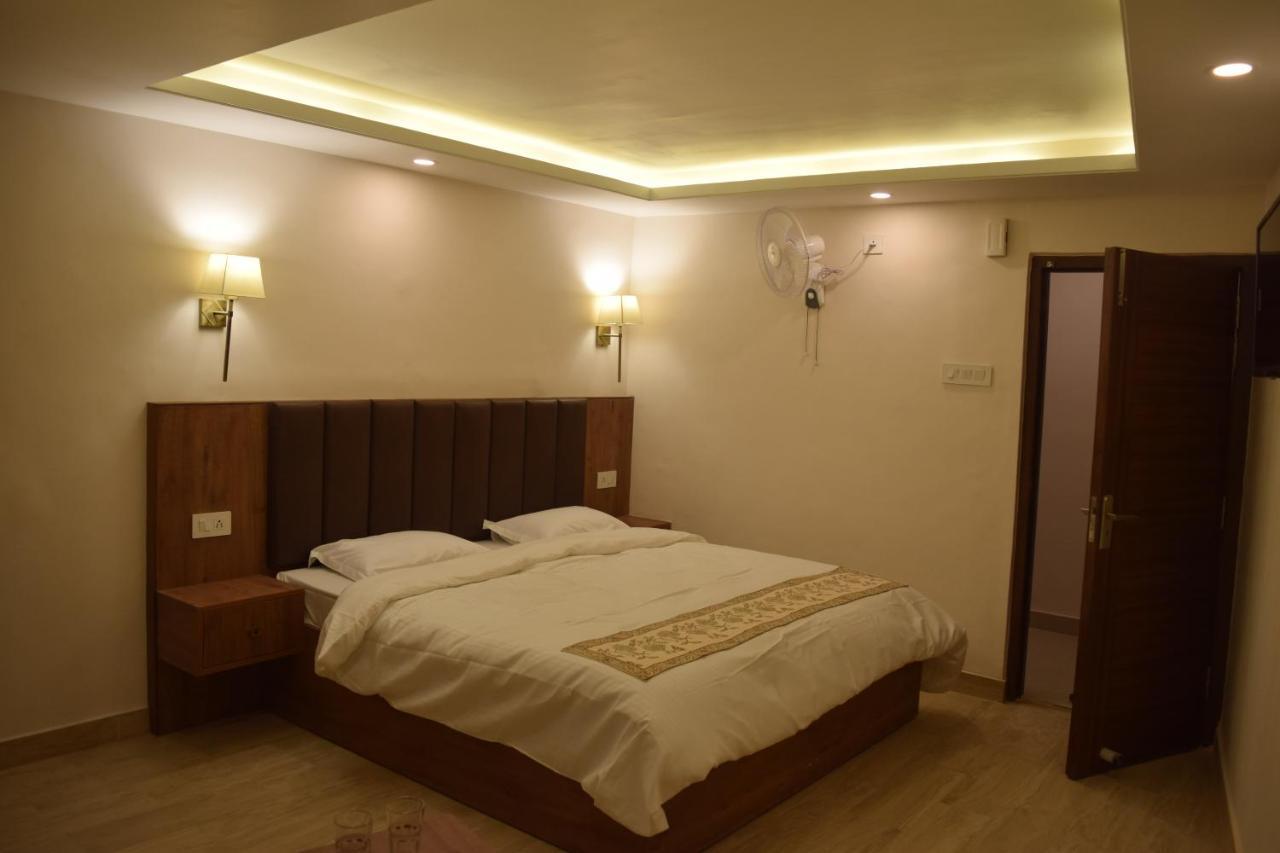 Himcasa - A Unit Of Vikrant Hotel