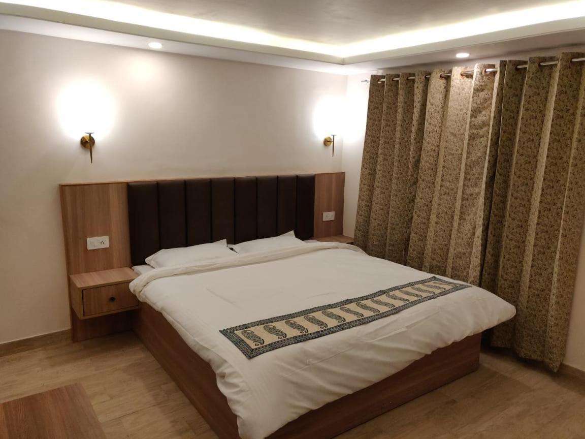 Hotel Himcasa - A Unit Of Vikrant Shimla