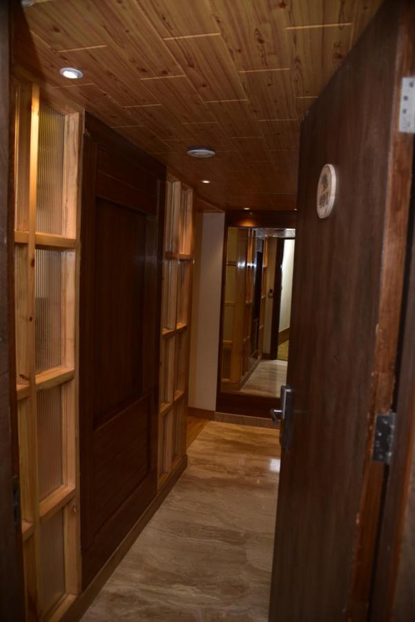 The Cedar Grand And 4*