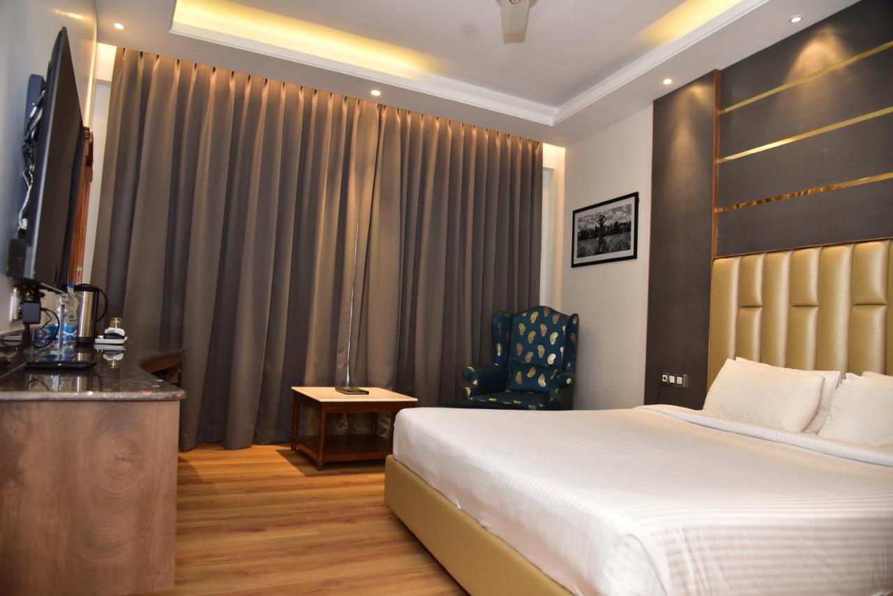 The Cedar Grand And Hotel Shimla