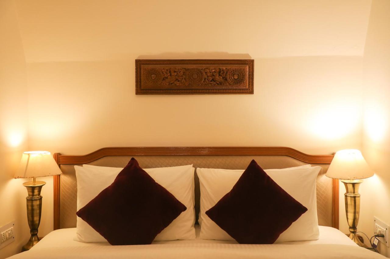 Marigold Sarovar Portico 4*