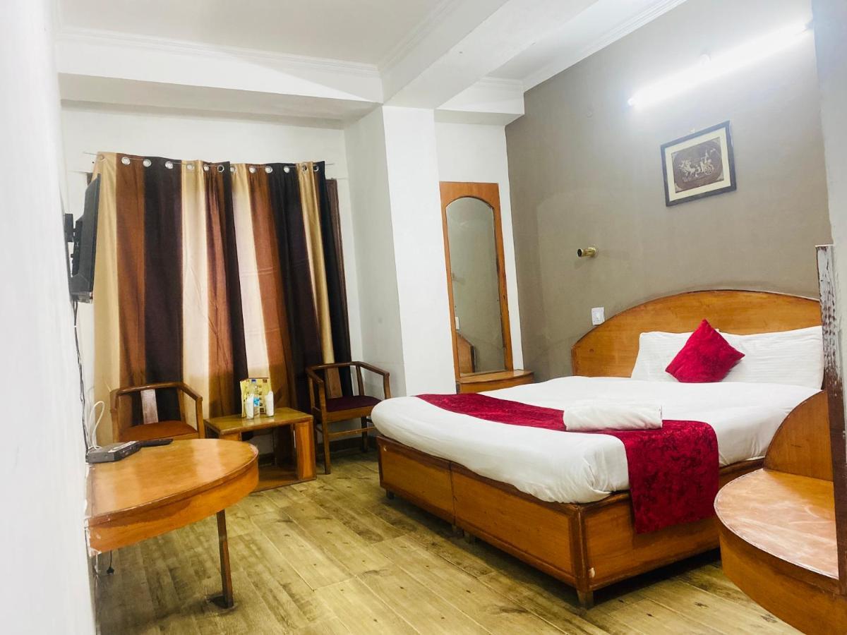 Tara With Terrace Restaurant Hotel 3*