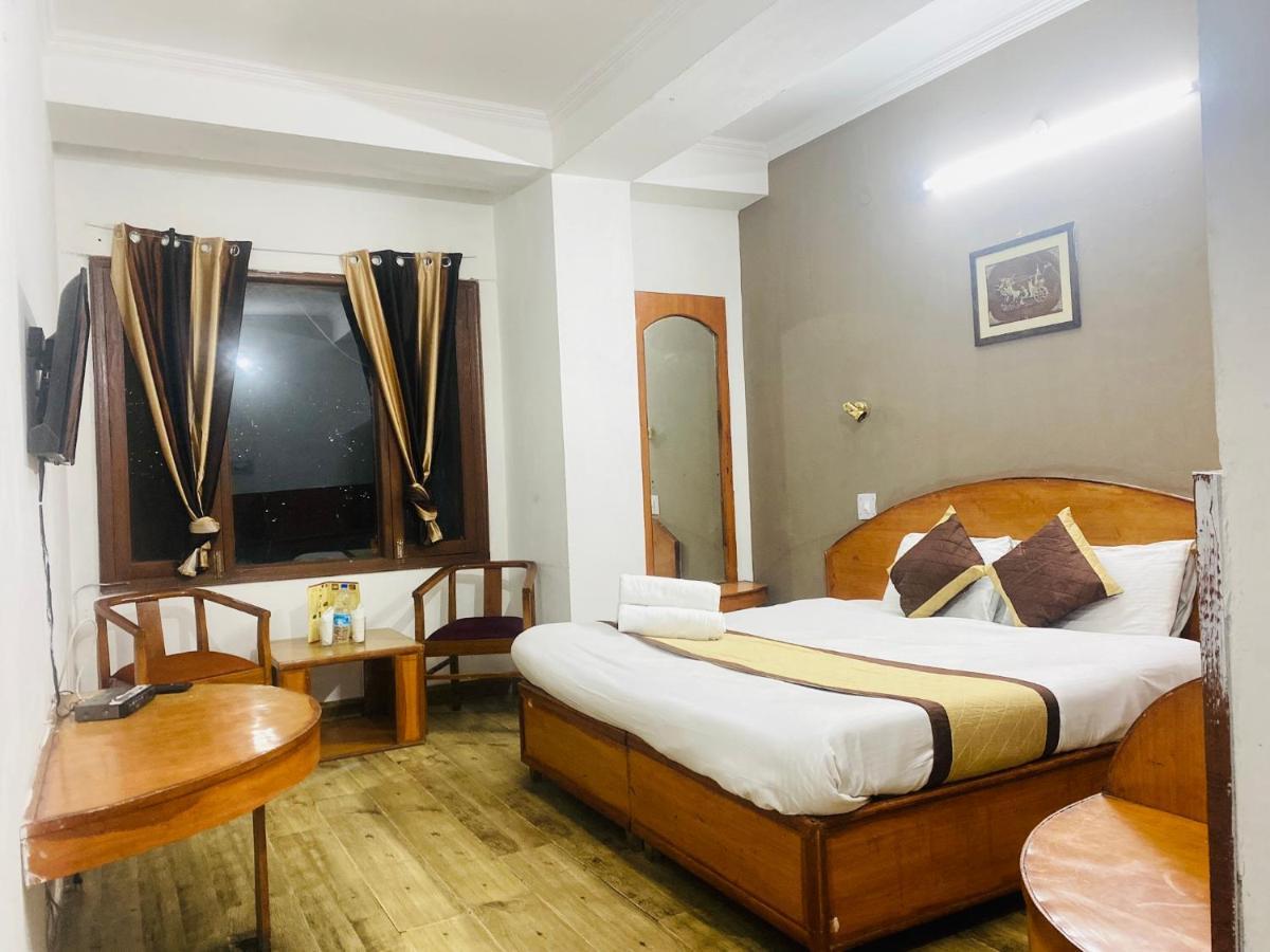 Hotel Tara With Terrace Restaurant Shimla