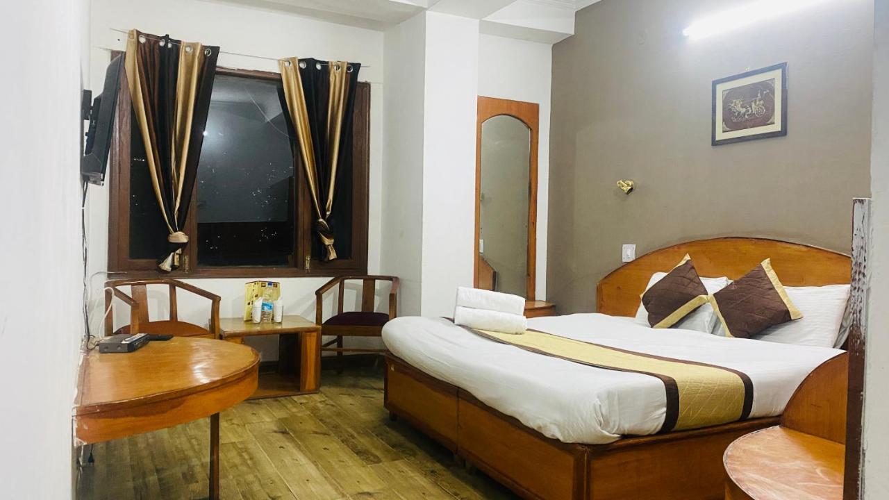 Tara With Terrace Restaurant 3* Shimla