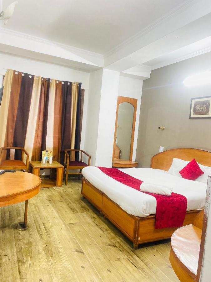 Tara With Terrace Restaurant Hotel 3*
