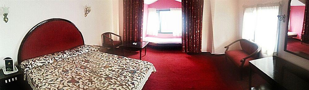 Royal Jardin Whistling Pines Resort Shimla
