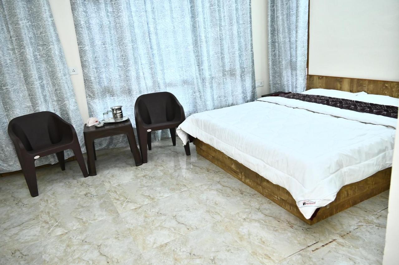 Oakswood Guest house