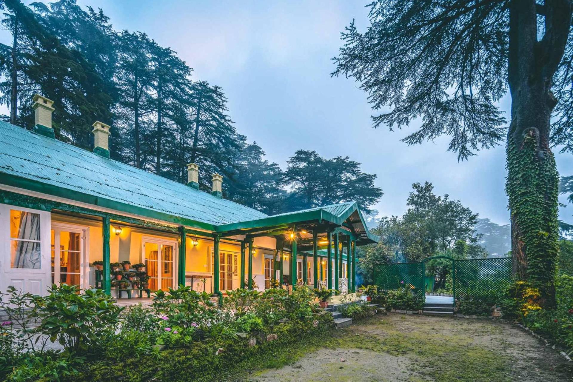 Villa Stayvista At Rose - Bonfire & Scenic View Shimla