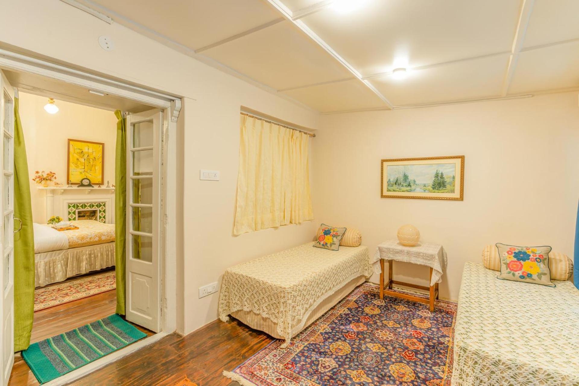 Villa Stayvista At Rose - Bonfire & Scenic View Shimla